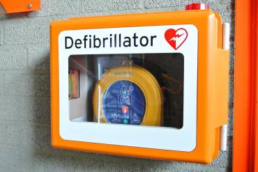 defibrillators, London, Police